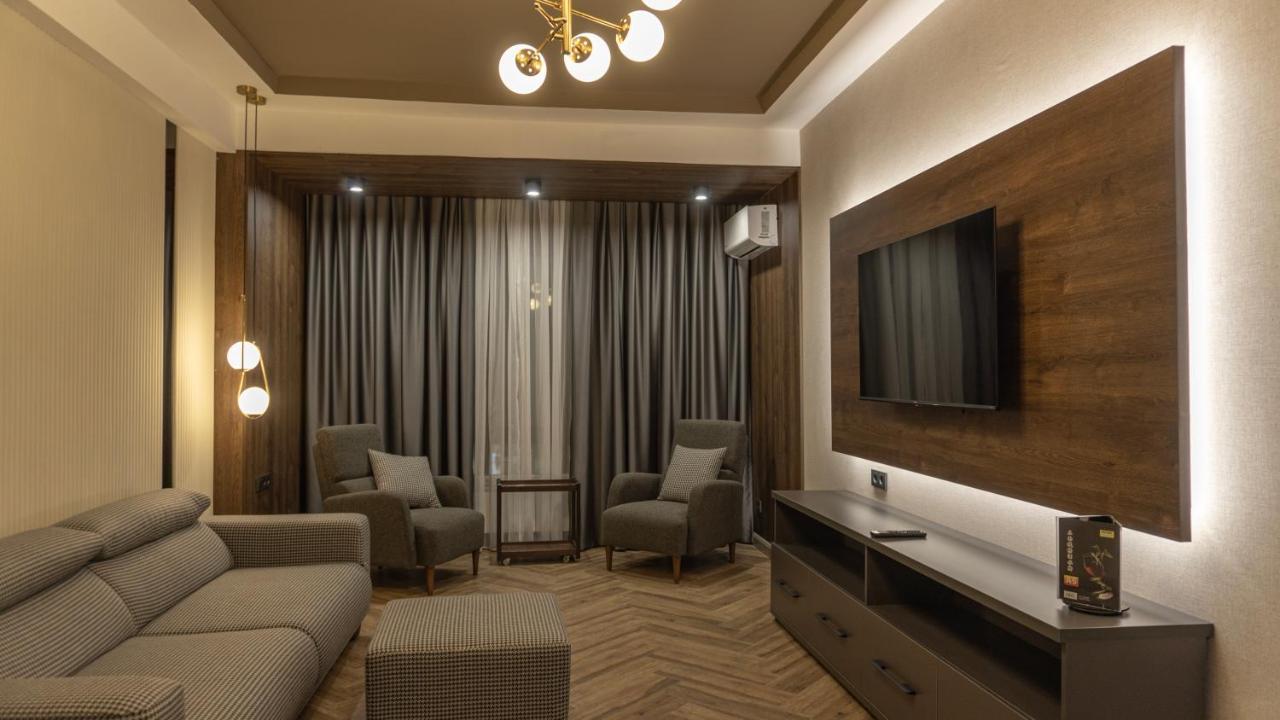 Five Hotel Biskek Kültér fotó