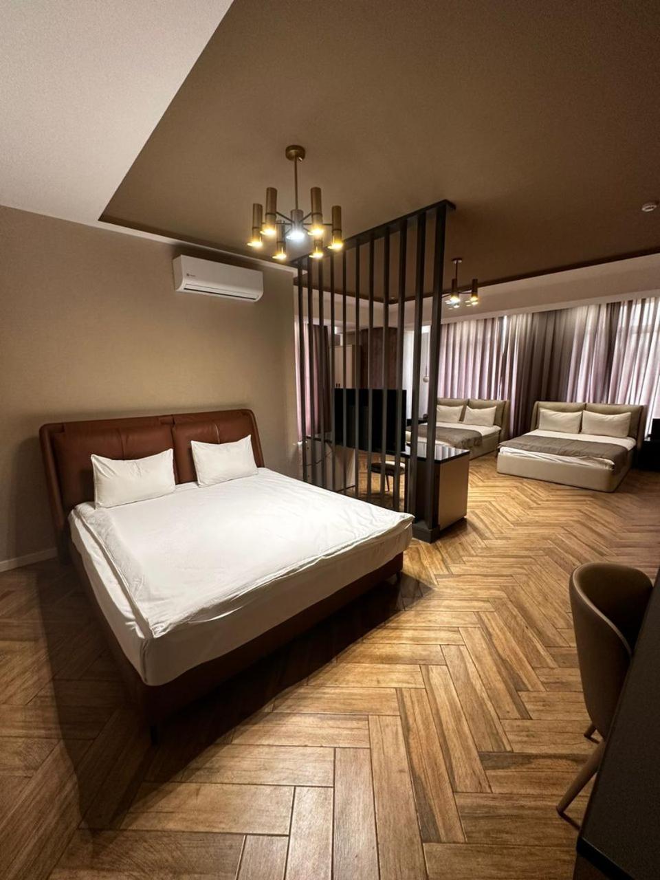 Five Hotel Biskek Kültér fotó